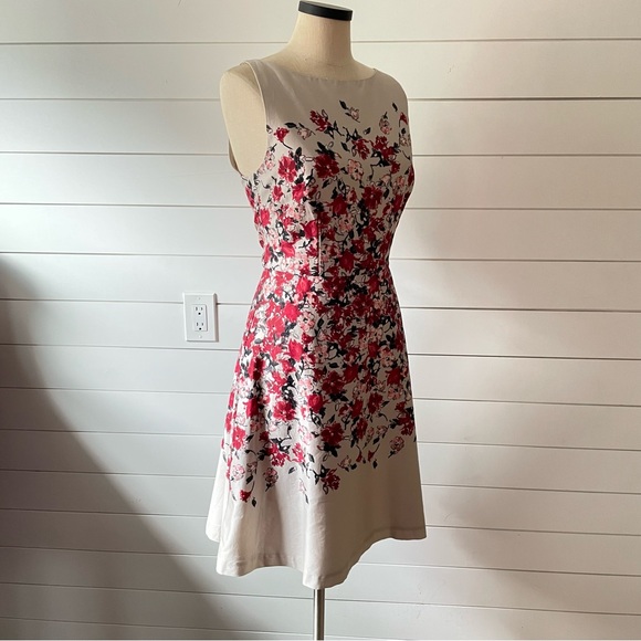 LOFT- Floral Fit & Flare Boat Neck Dress- Size 10 - Picture 2 of 9